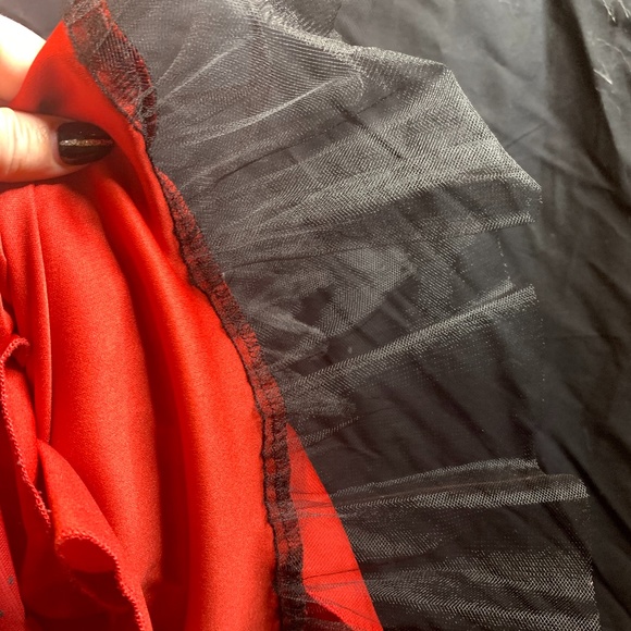 Red halter dress - Picture 5 of 9